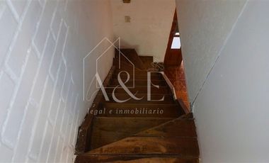 Casa en Arriendo en Avenida Los Silos con Estero Seco