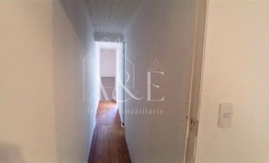 Casa en Arriendo en Avenida Los Silos con Estero Seco