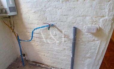 Casa en Arriendo en Avenida Los Silos con Estero Seco