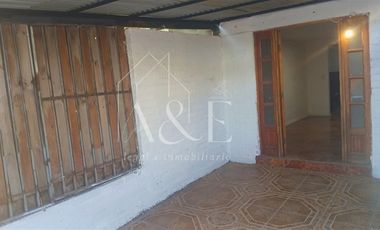 Casa en Arriendo en Avenida Los Silos con Estero Seco
