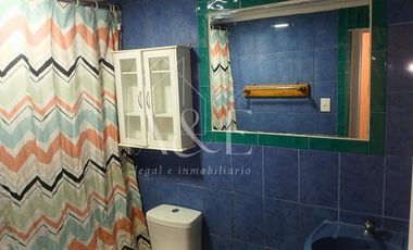 Casa en Arriendo en Avenida Los Silos con Estero Seco