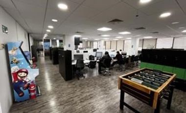 Oficina en Arriendo en Apoquindo con Cruz del Sur