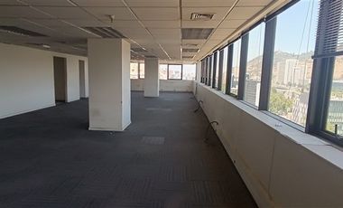Oficina en Arriendo en Metro Los Leones