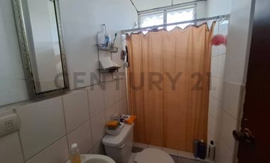 Se vende casa en Sauces 7, cerca a la Academia Naval, KariG