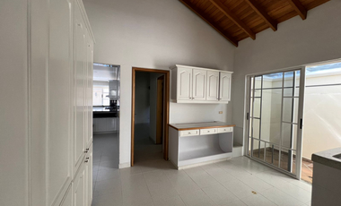 Casa en Arriendo Ubicado en Envigado Codigo 154