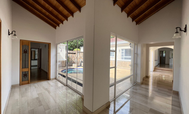 Casa en Arriendo Ubicado en Envigado Codigo 154