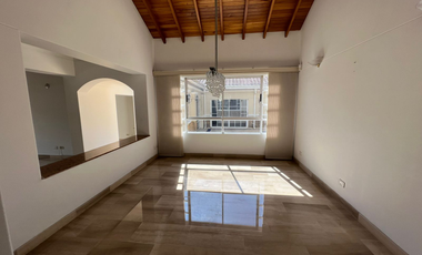 Casa en Arriendo Ubicado en Envigado Codigo 154