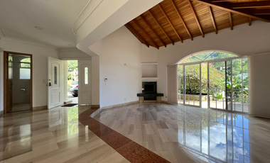 Casa en Arriendo Ubicado en Envigado Codigo 154