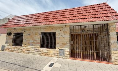 Casa desarrollada en PB en inmejorable ubicacion