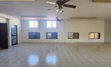 Bodega en Renta 735m2 Los Altos