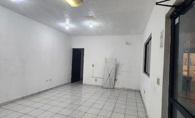 Bodega en Renta 735m2 Los Altos