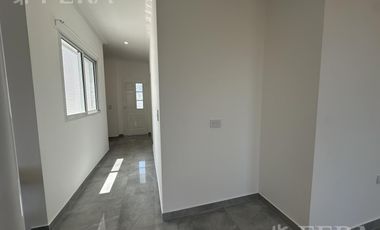 Alquiler de PH 3 ambientes con terraza y parrilla en Wilde