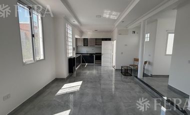 Alquiler de PH 3 ambientes con terraza y parrilla en Wilde