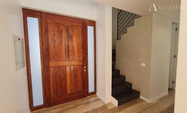 Casa en Arriendo en Reina Alta