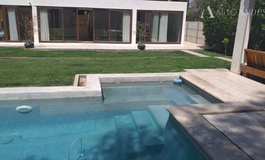 Casa en Arriendo en Reina Alta