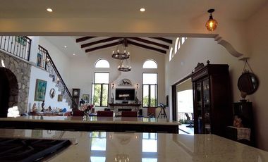 Casa de lujo en venta Chapala vista panorámica; San Juan Cosalá