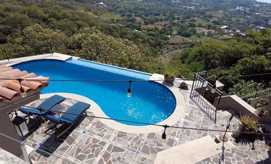 Casa de lujo en venta Chapala vista panorámica; San Juan Cosalá