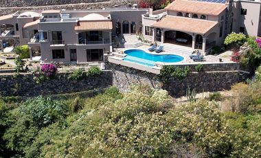 Casa de lujo en venta Chapala vista panorámica; San Juan Cosalá