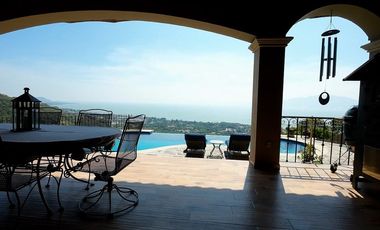 Casa de lujo en venta Chapala vista panorámica; San Juan Cosalá