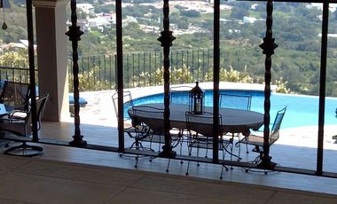 Casa de lujo en venta Chapala vista panorámica; San Juan Cosalá