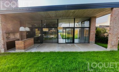 Casa en Barrio privado en Las Almenas