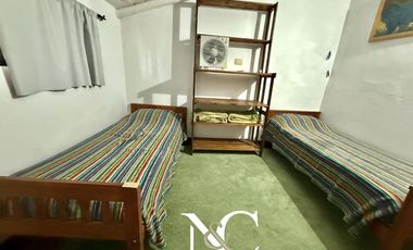 Casa en venta en Costa del Este 4 amb. mas departamento de 2 amb