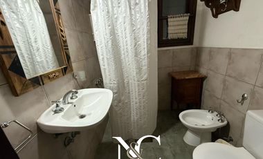 Casa en venta en Costa del Este 4 amb. mas departamento de 2 amb