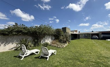 Casa en venta en Necochea 38 e 85 y 87