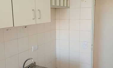 Departamento de tres ambientes en alquiler en las Torres Pueyrredón