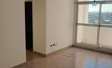 Departamento de tres ambientes en alquiler en las Torres Pueyrredón