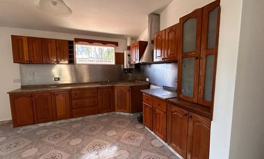 ALQUILER SALSIPUEDES CASA 4 DORMITORIOS - PATIO, QUINCHO Y PILETA