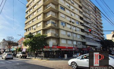 Departamento de 4 ambientes en Lomas de Zamora Oeste acepta permuta