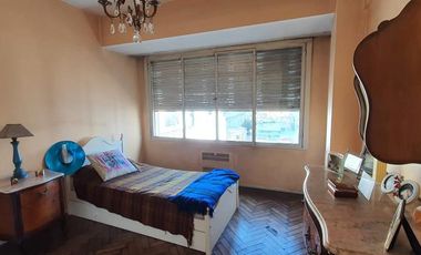 Departamento de 4 ambientes en Lomas de Zamora Oeste acepta permuta