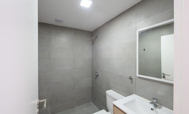 Departamento de tres ambientes a la venta en Sarandi