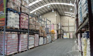 Deposito 800M2 a 1 cuadra de Mosconi y Monteverde en venta - Quilmes