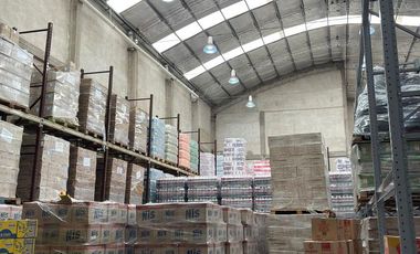Deposito 800M2 a 1 cuadra de Mosconi y Monteverde en venta - Quilmes