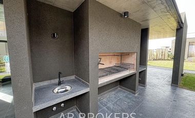 Departamento en Milennia 3 ambieentes con balcon terraza y parrilla - Seguridad 24 hs