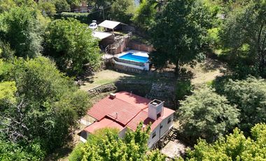 Casa de 3 Dormitorios - Los Aromos - Pileta
