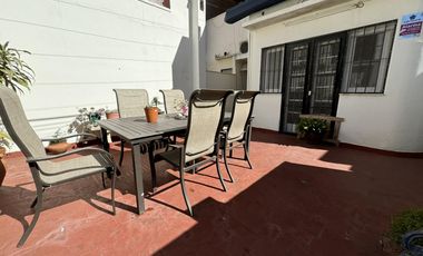 Casa en planta alta en venta con terraza exclusiva en zona historica del Centro - Laprida 1257