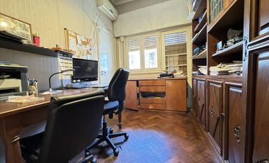 Casa en planta alta en venta con terraza exclusiva en zona historica del Centro - Laprida 1257