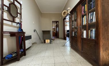 Casa en planta alta en venta con terraza exclusiva en zona historica del Centro - Laprida 1257