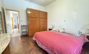 Casa en planta alta en venta con terraza exclusiva en zona historica del Centro - Laprida 1257