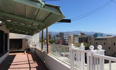 Edificio de Oficinas sobre Av. San Martín en Mendoza Capital