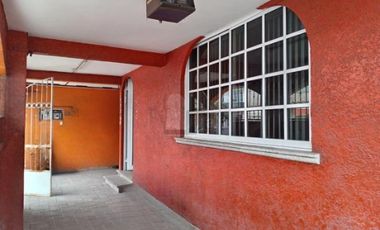 Casa en renta con excelente ubicación, ideal para negocio