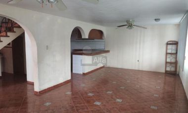Casa en renta con excelente ubicación, ideal para negocio