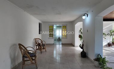 CASAQUINTA en Villa California - Del Rocio & Los Lapachos