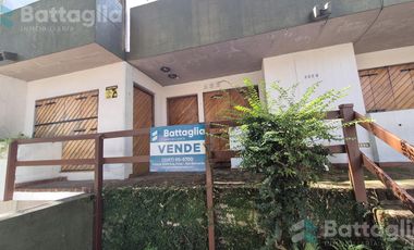 OPORTUNIDAD! triplex cerca del mar con cochera y parrilla