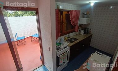 OPORTUNIDAD! triplex cerca del mar con cochera y parrilla
