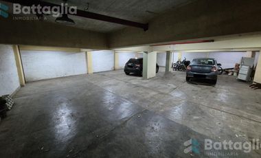 OPORTUNIDAD! triplex cerca del mar con cochera y parrilla