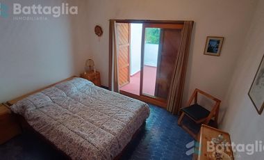 OPORTUNIDAD! triplex cerca del mar con cochera y parrilla